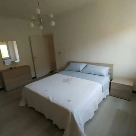 Casa Vacanze Poetarum Апартаменты Пинето